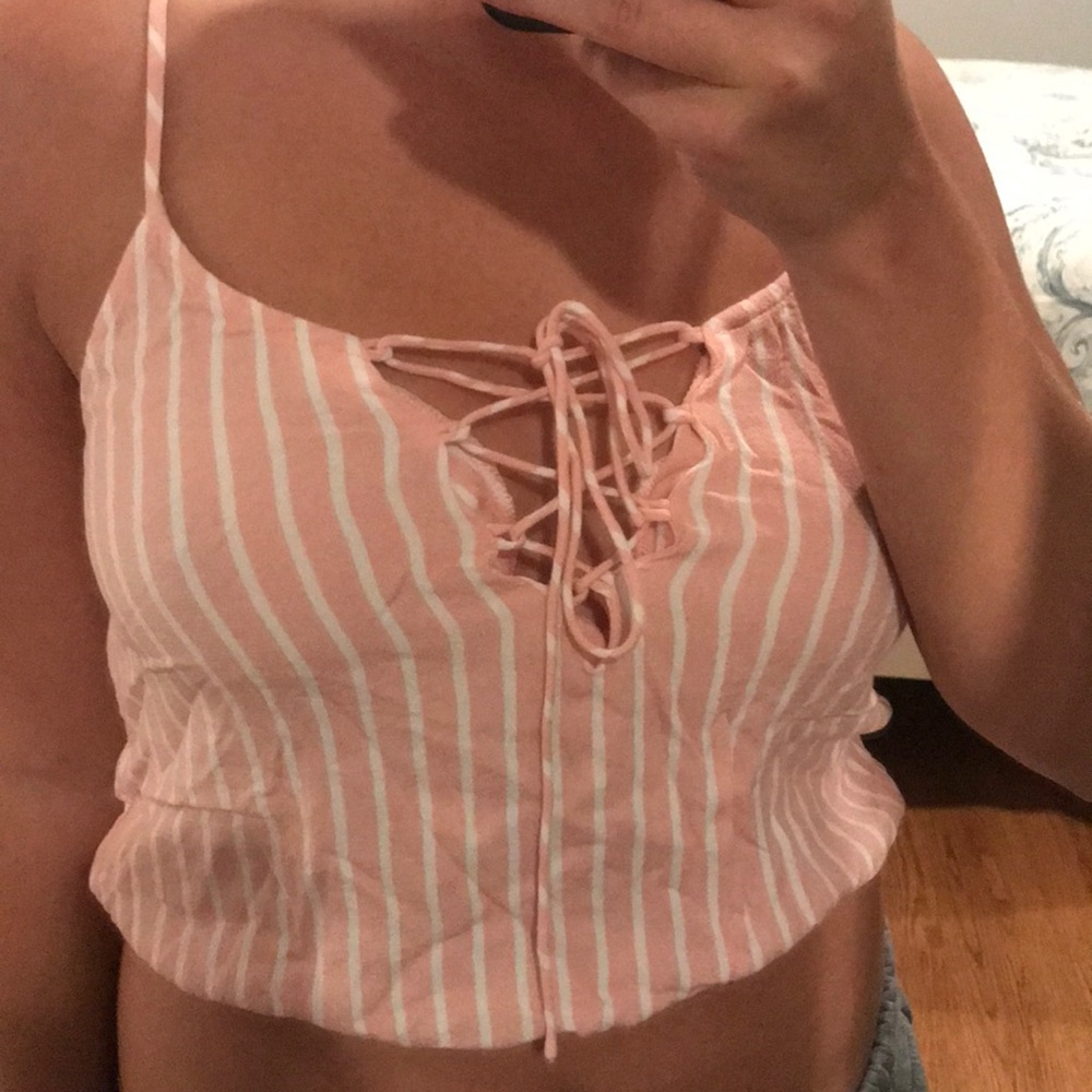 Pink crop top - Picture 2 of 8